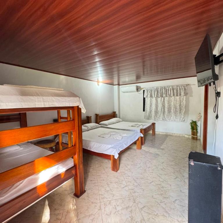 Finca Monteverde en Doradal Piscina jacuzzi y naturaleza hasta 30 personas - Vacation Home - 6