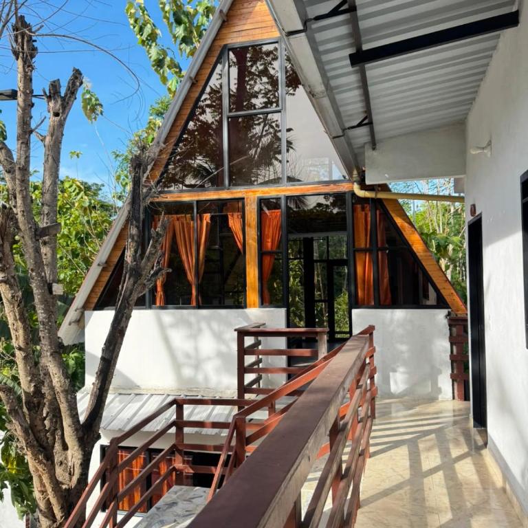 Finca Monteverde en Doradal Piscina jacuzzi y naturaleza hasta 30 personas - Vacation Home - 1