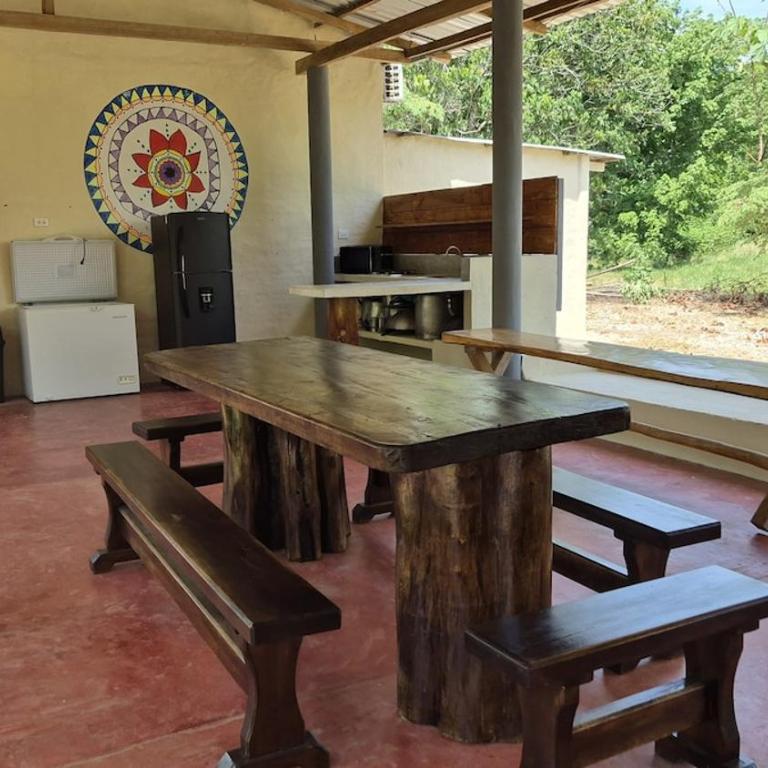 Finca Monteverde en Doradal Piscina jacuzzi y naturaleza hasta 30 personas - Vacation Home - 20