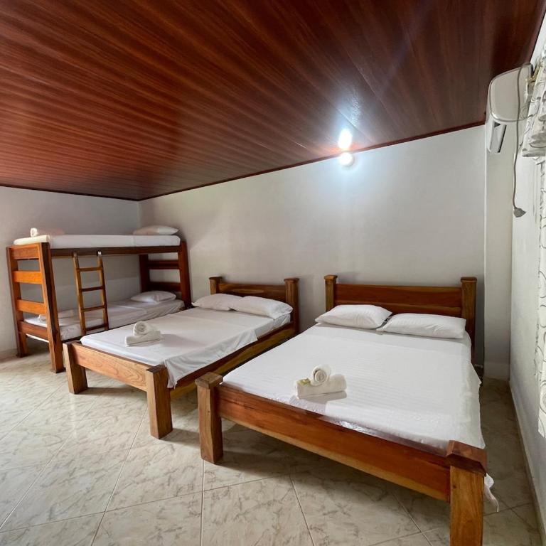 Finca Monteverde en Doradal Piscina jacuzzi y naturaleza hasta 30 personas - Vacation Home - 14
