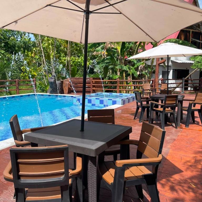 Finca Monteverde en Doradal Piscina jacuzzi y naturaleza hasta 30 personas - Vacation Home - 9