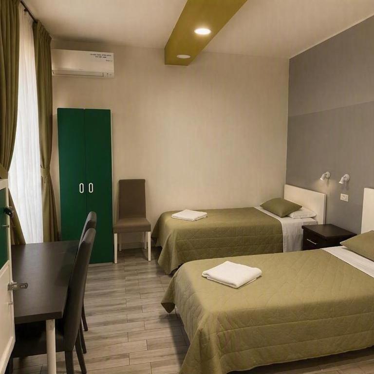 Leonardo Tourist House - Budget Twin Room - 1