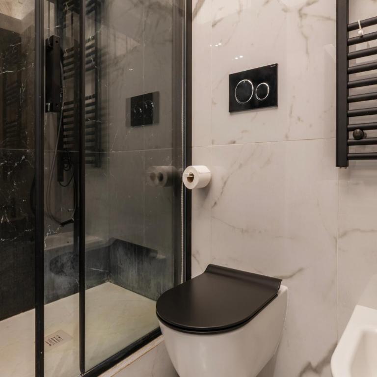 Luxury Suite - Via Sistina - Spanish Steps - One-Bedroom Apartment - 15