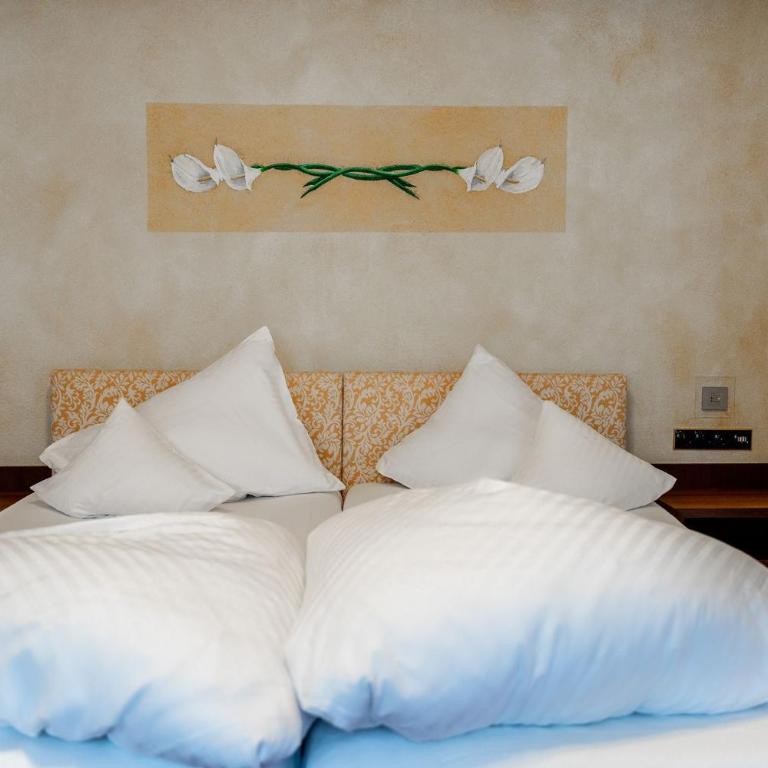 Hotel Maria Theresia - Suite mit Balkon - 13