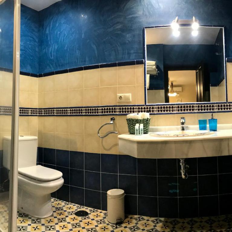 Apartamentos Medina Qurtuba - Deluxe Apartment - 13
