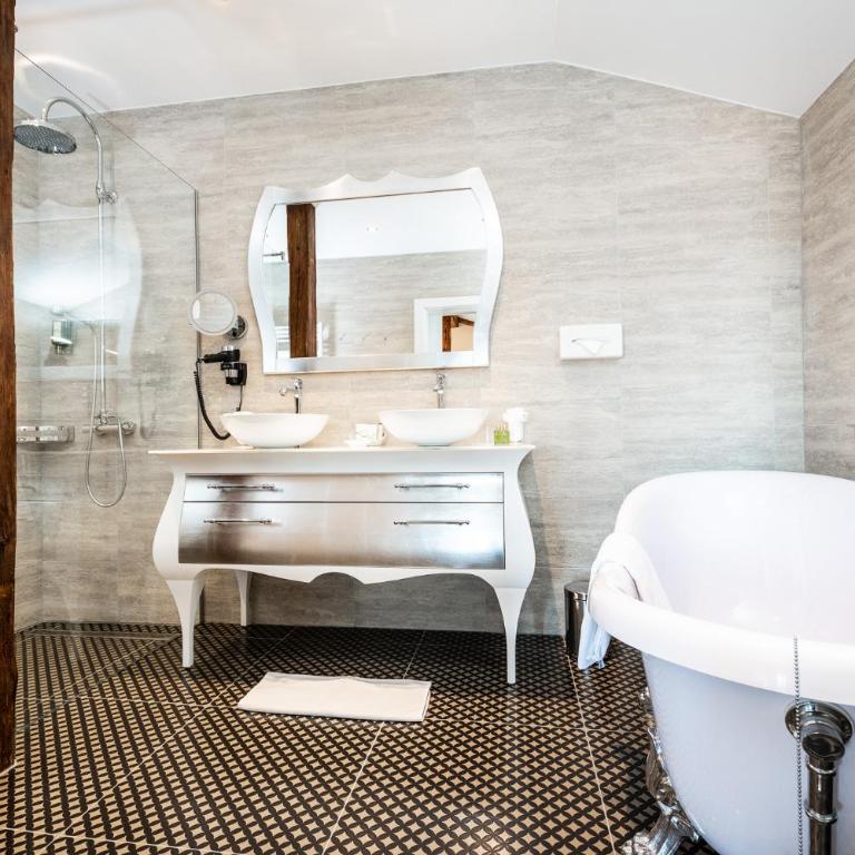 Hotel Seefischer - Finest Hideaway - Deluxe Suite - 2