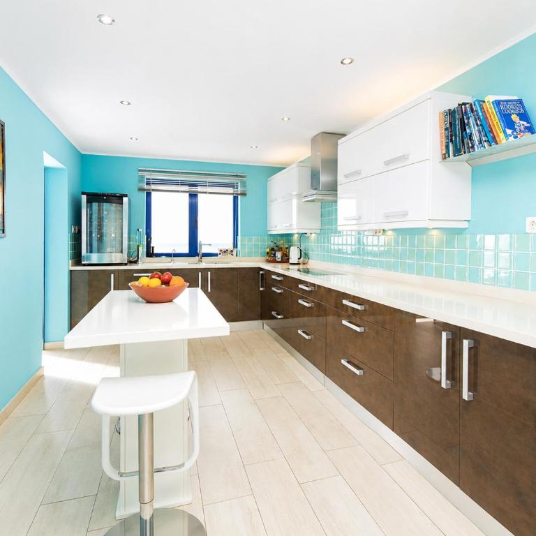 Villa Lucy - By AZ Rentals - Villa - 16