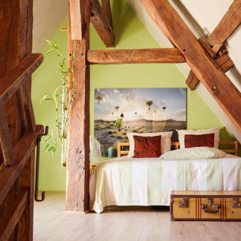 CHRISandCOs Apartment Centre - One-Bedroom Apartment - 1