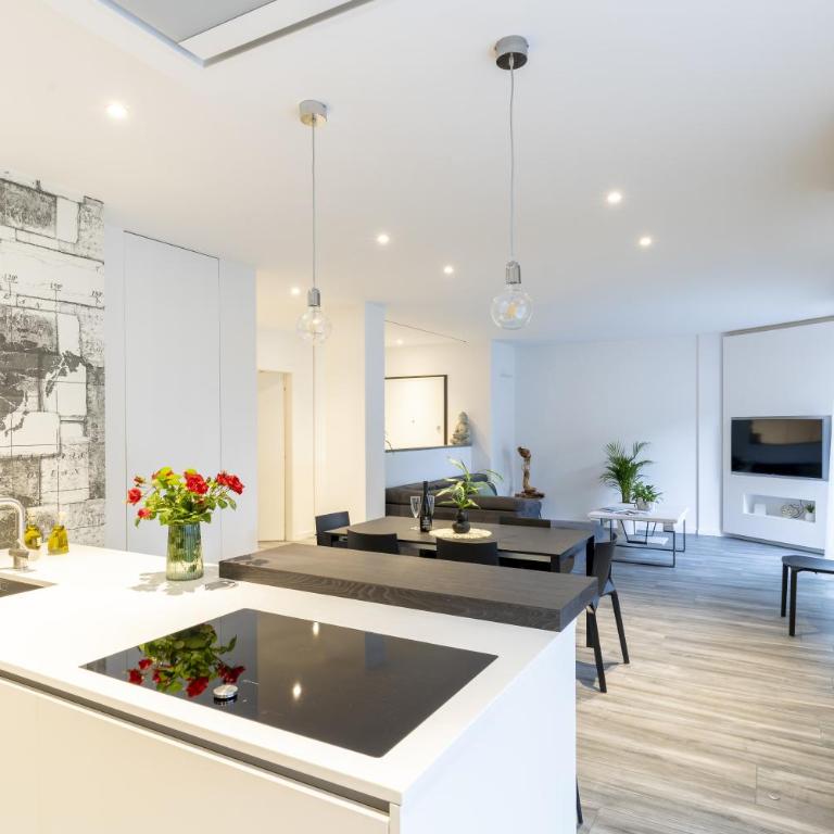 Residenza The Rock - Deluxe Apartment mit Balkon und 2 Schlafzimmern - 2