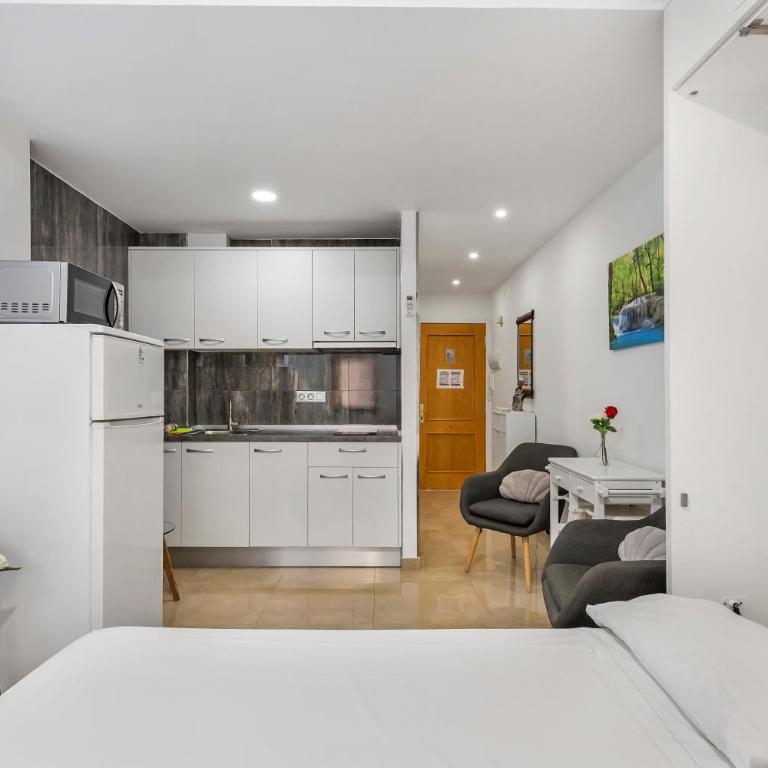 Homely Apartments Loft Sunset - Monolocale Standard - 16