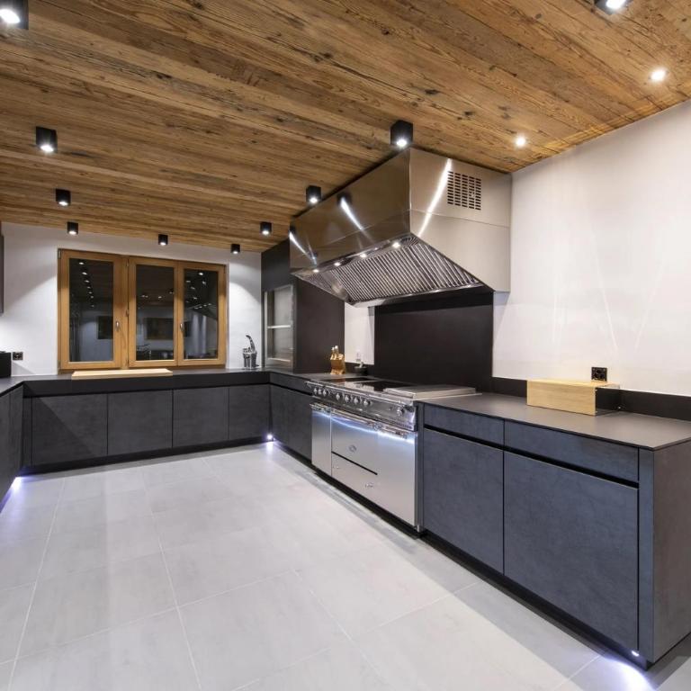 Luxury Chalet Chamonix with Pool & Jacuzzi - Maison de Vacances - 5