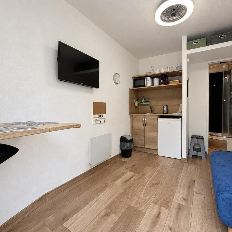 STUDIO Av MARX DORMOY CLERMONT CENTRE B - Appartement 1 Chambre - 7