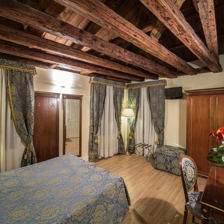 B&B Le Marie - Camera Matrimoniale con Vista Canale - 8