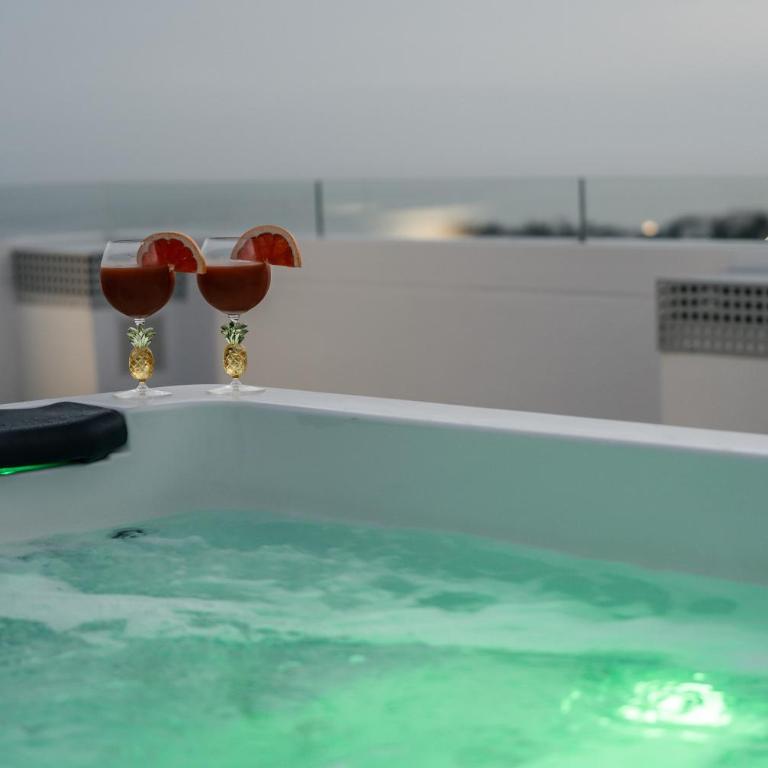 Duplex Penthouse Rooftop Jacuzzi Terrace Views - Apartamento de 2 dormitorios con terraza y vistas al mar - 85