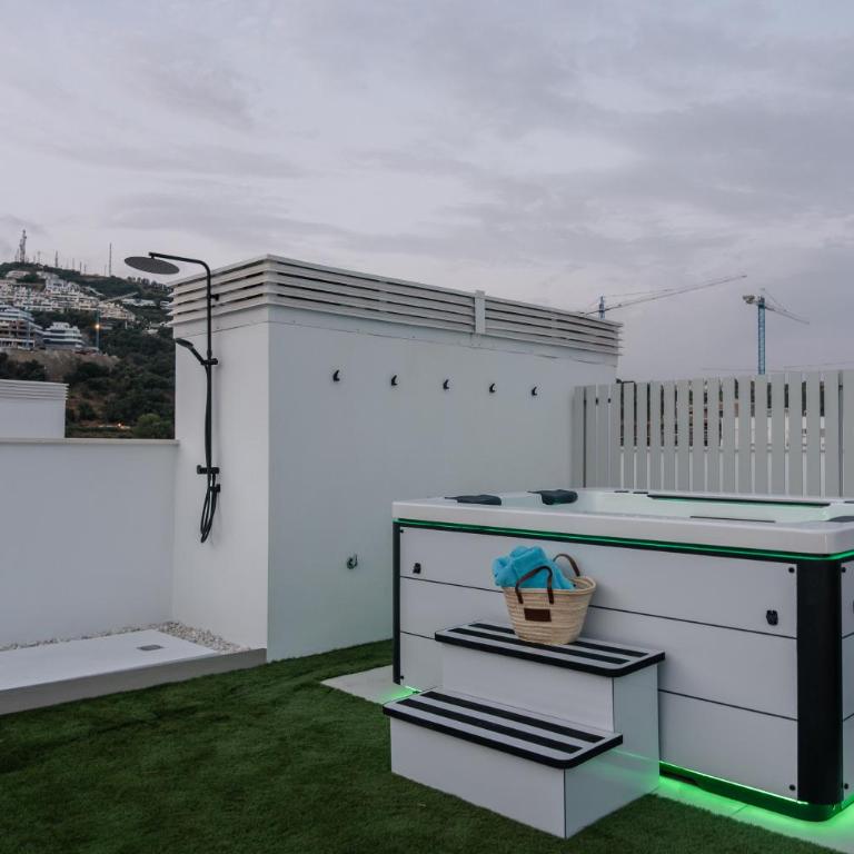 Duplex Penthouse Rooftop Jacuzzi Terrace Views - Apartamento de 2 dormitorios con terraza y vistas al mar - 79