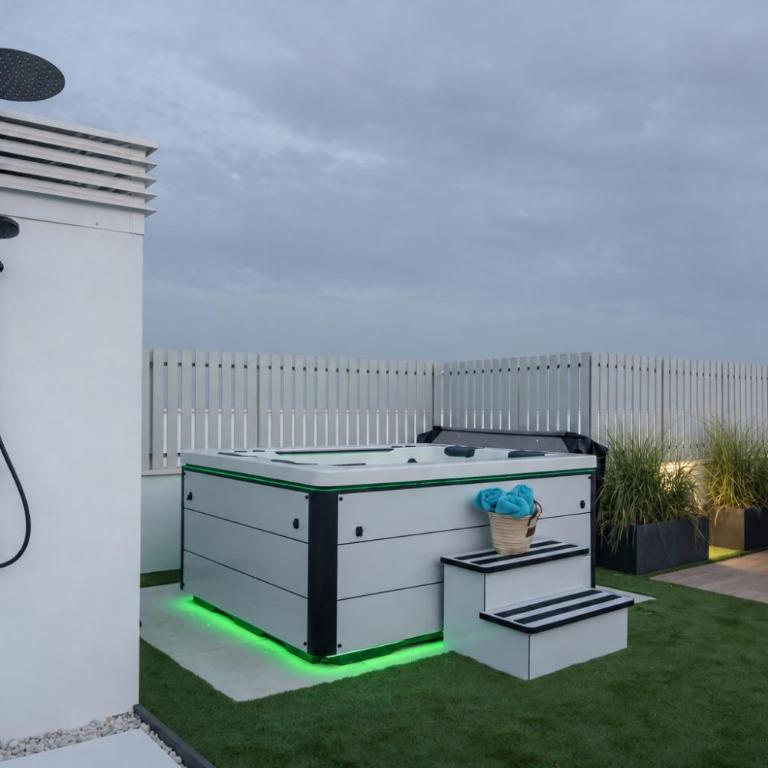 Duplex Penthouse Rooftop Jacuzzi Terrace Views - Apartamento de 2 dormitorios con terraza y vistas al mar - 55
