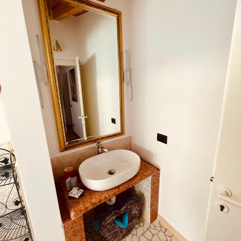 Residenza Cà Donzella - Appartamento con 2 Camere da Letto, Balcone e Terrazza - 10