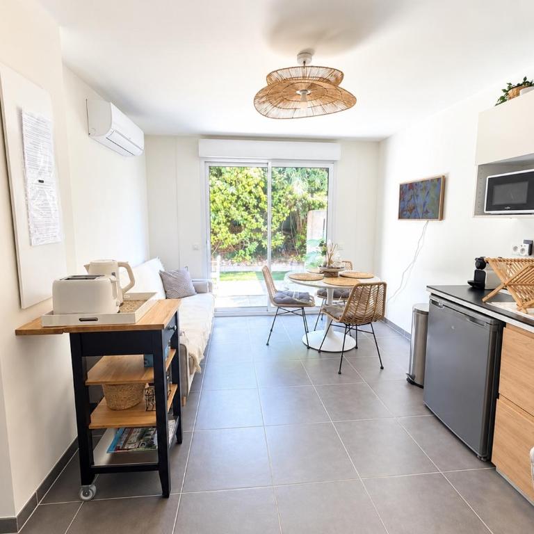 Apartment with beautiful terrace - Appartement - 1