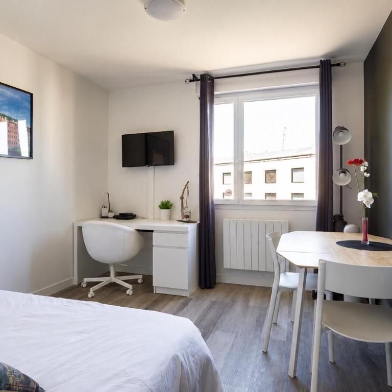 ONE NIGHT in LYON - UNE NUIT à LYON - One-Bedroom Apartment - 27