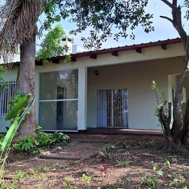 Casa a 50 m de la playa y 300 m de Termas San José - Casa de 3 dormitorios - 1