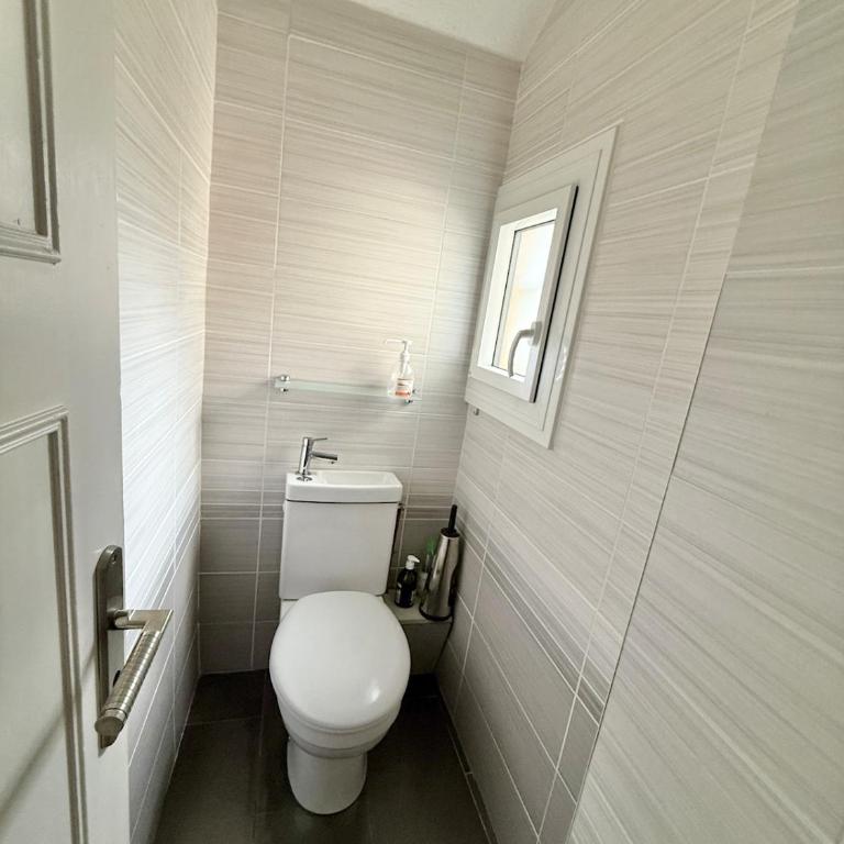 Villa Giroflé - Two-Bedroom Apartment - 10