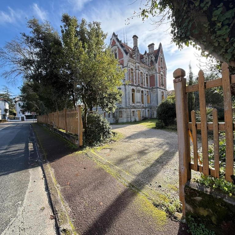 Villa Giroflé - Two-Bedroom Apartment - 15