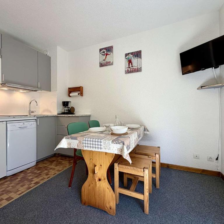 Studio avec Coin Montagne, 100m des Pistes et Commerces, 4 Couchages - Vars Les Claux - Appartement 1 Chambre - 7