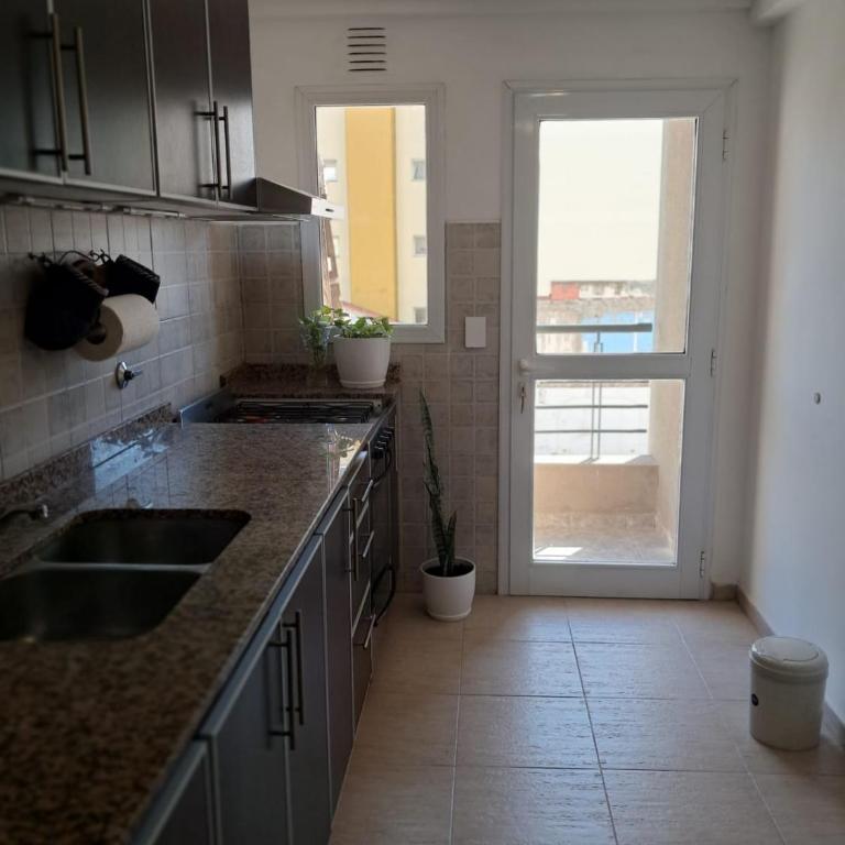Hermoso departamento en Caseros Centro - Apartamento de 1 dormitorio - 60