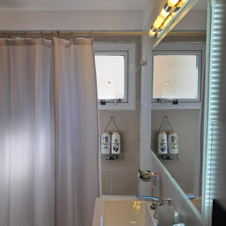Hermoso departamento en Caseros Centro - Apartamento de 1 dormitorio - 54