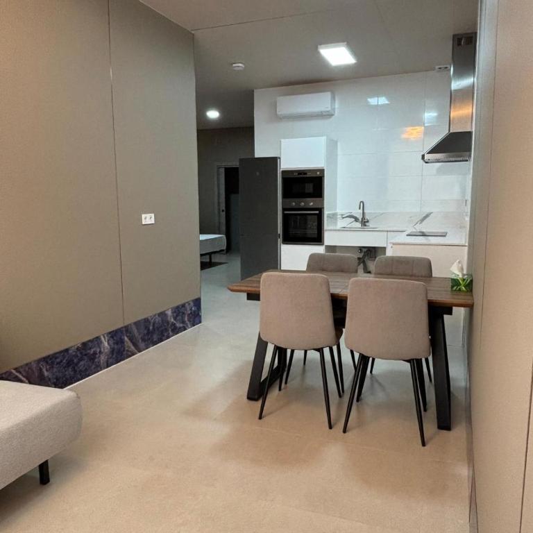 Hostal El Castillo De Santa Pola - Habitación Doble adaptada para personas con discapacidad - 2 camas - 11