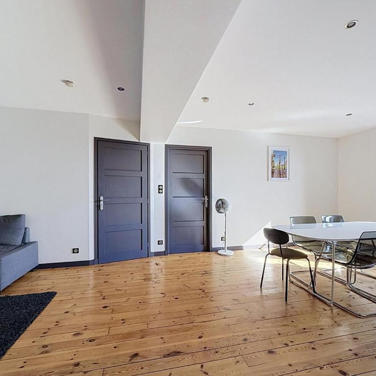 Superbe appartement 2 chambres 83 JEAN JAURES - Appartement 2 Chambres - 9