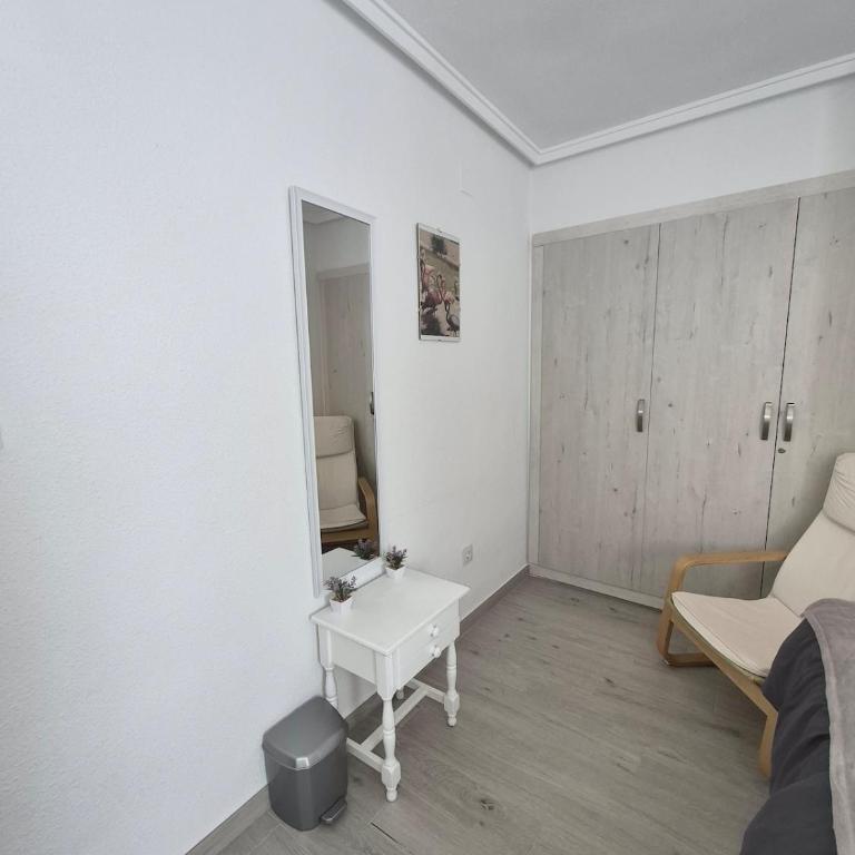 Apartmento Mariposa Azul Santa Pola - Apartamento de 2 dormitorios con balcón - 16