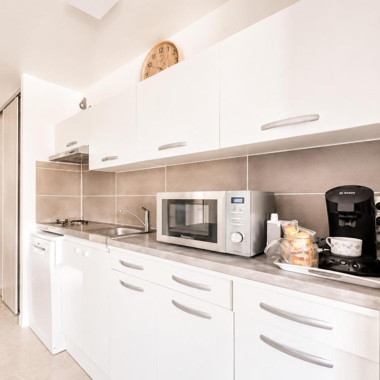Parenthèse à Bandol Port, Plage & Clim - Studio-Apartment mit Queensize-Bett - 6