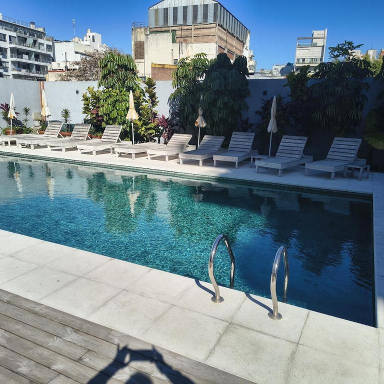 Hermoso studio premium a estrenar con piscina y gym a pasos del Hospital Italiano - Apartamento Estudio con balcón - 16