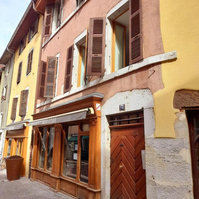 Beautiful apartment in the middle of the old town - Appartement 3 Chambres - 8