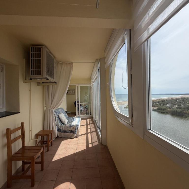 WELCS APARTAMENTO 439 EMP con vistas al mar - Apartamento con balcón - 11