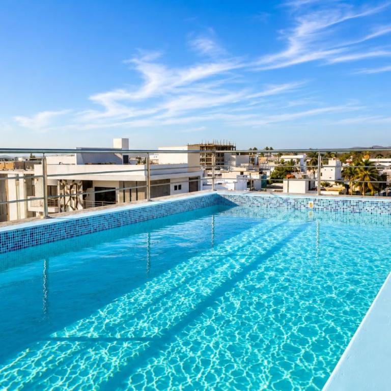 2br 1ba Condo 1 block to ocean Condo 1 - Apartamento de 2 dormitorios con terraza - 2
