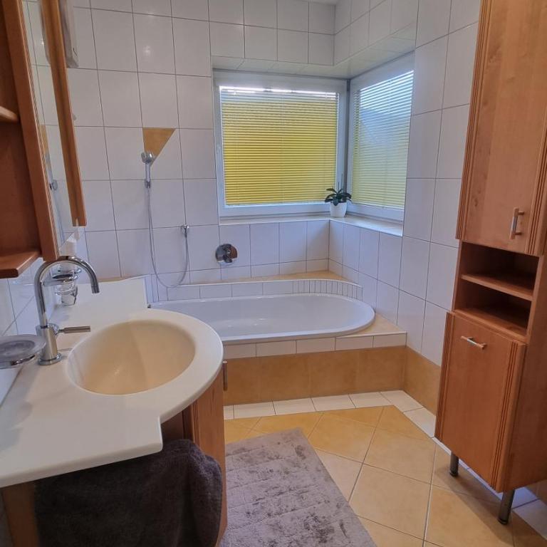 Apartment Bellaluna - Apartment mit 2 Schlafzimmern und Balkon - 4