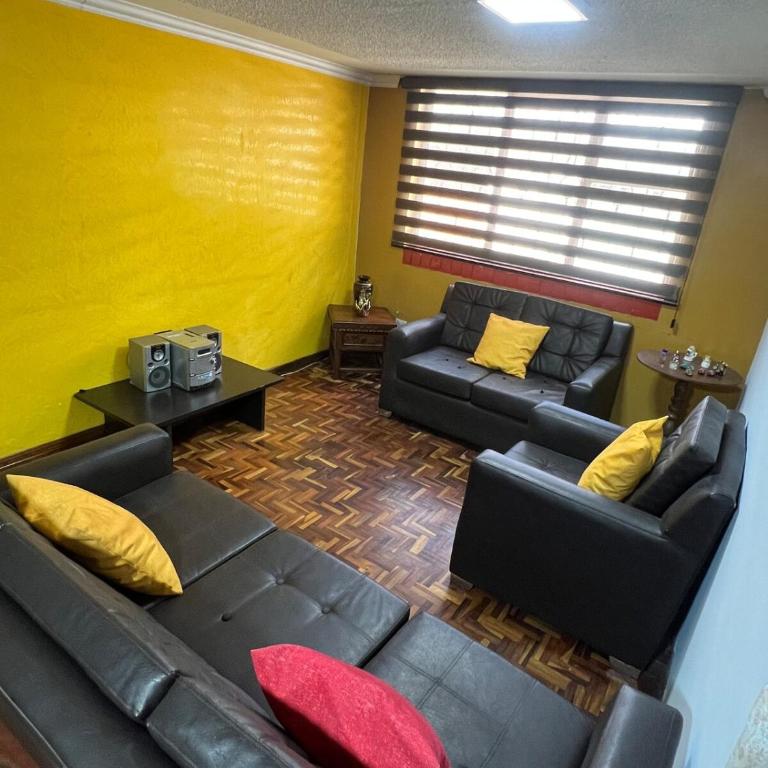 Cozy apartment in Quito - La Magdalena - One-Bedroom Apartment - 1