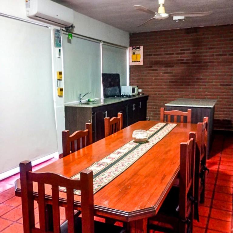 Ideal familias, Cómodo, amplio, patio y parrilla!! 2 dormitorios - Two-Bedroom Apartment - 4