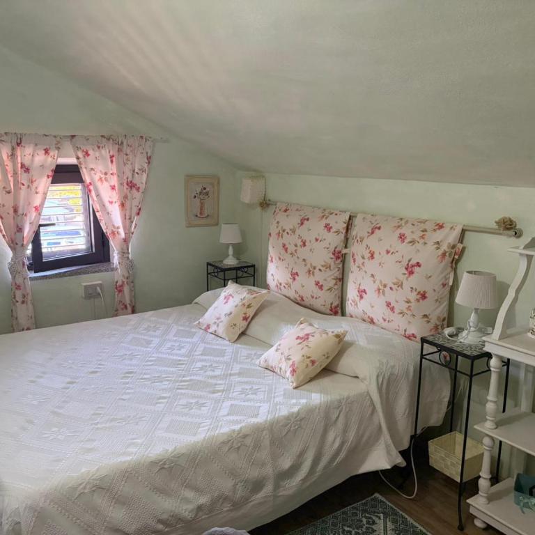 Graziosa mansarda - Three-Bedroom Apartment - 24