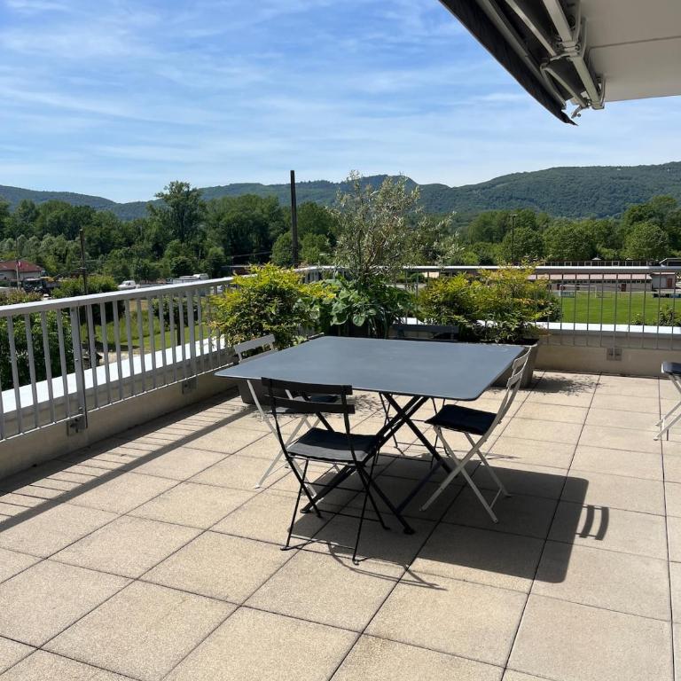 Spacieux T2 avec terrasse entre lac et montagnes - Appartement 2 Chambres - 10
