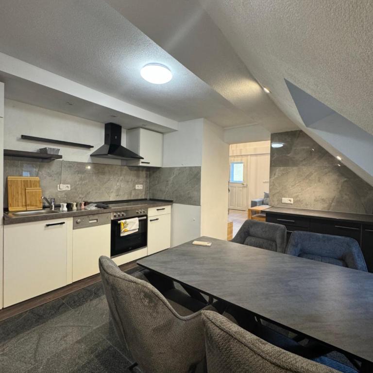 VINA Apartments - mitten in Immenstadt A8 - Apartment mit 3 Schlafzimmern - 4