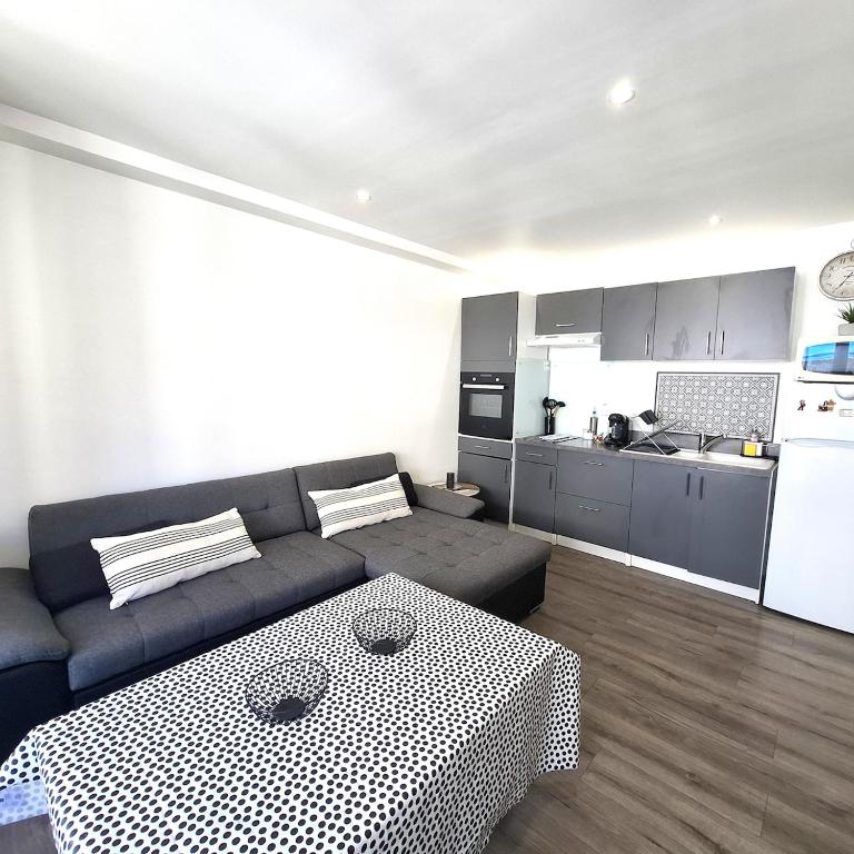 Cagnes sur Mer Apartment Beaches and Shops - Appartement 2 Chambres - 2