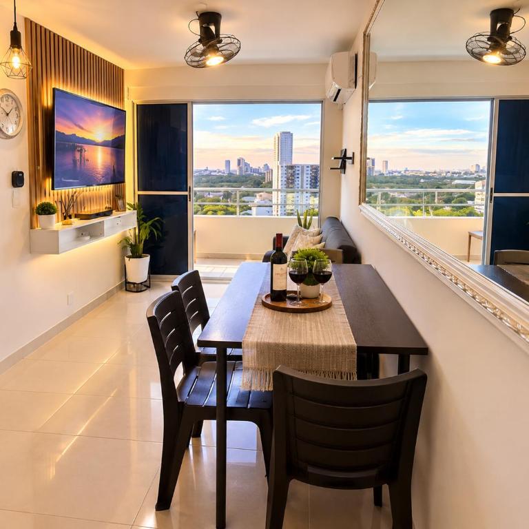 Apartamento con piscina cerca a la playa y aeropuerto! - Three-Bedroom Apartment - 1