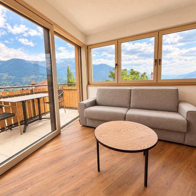 MENA Guesthouse - Studio mit Bergblick - 8