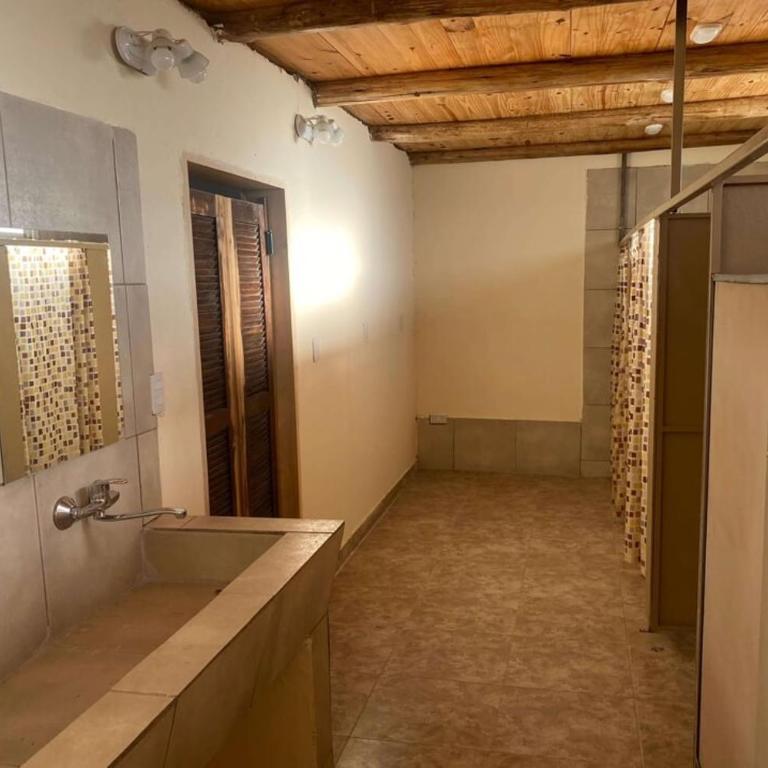 Chateau Escondido 20-Bed Dormitory - One-Bedroom House - 8