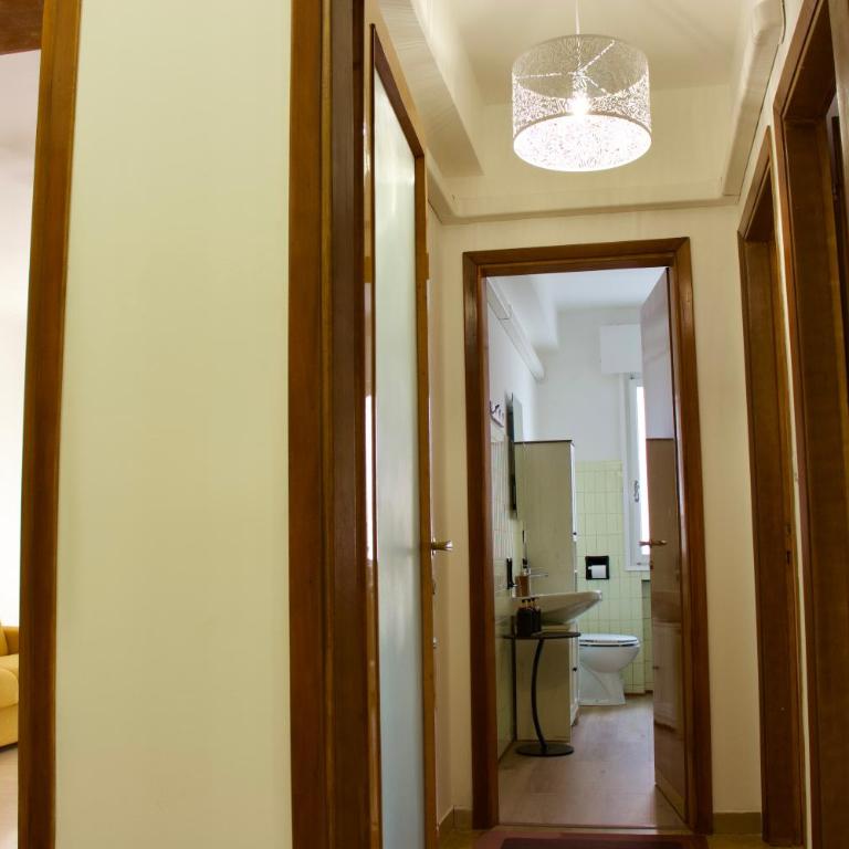 Venezia 15min Bus sotto WiFi A C - Two-Bedroom Apartment with Balcony and Terrace - 59