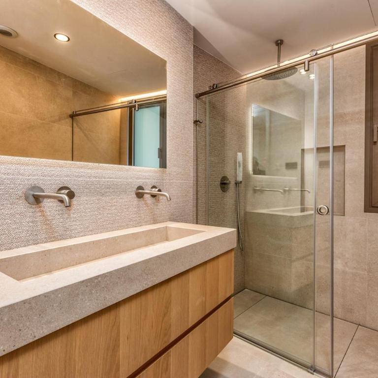 Luxury Málaga Beachfront Triplex Private Garden - Apartamento con 3 dormitorios - Frente al océano - 10