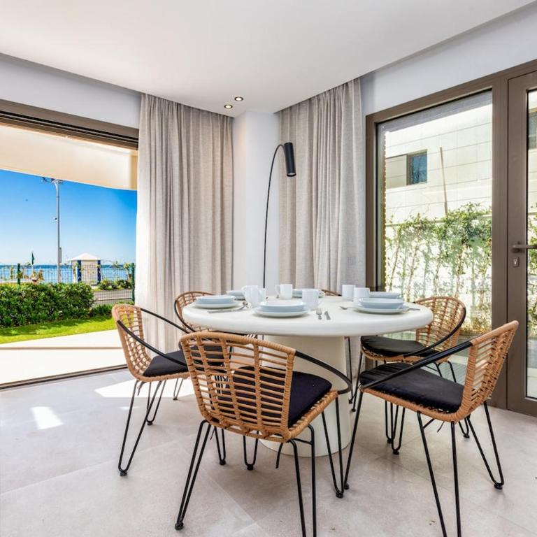 Luxury Málaga Beachfront Triplex Private Garden - Apartamento con 3 dormitorios - Frente al océano - 11